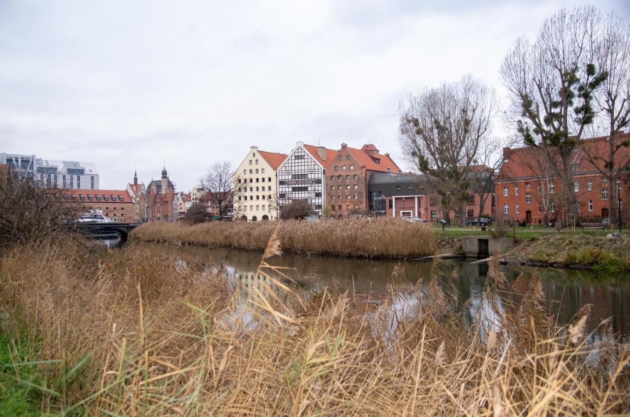 Maya'S Flats & Resorts - River View Gdańsk Extérieur photo
